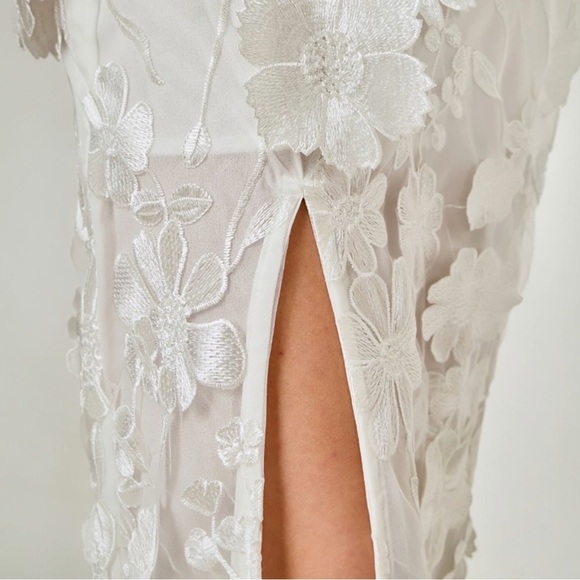 Endless Rose White 3D Embroidered Floral Lace Semi Sheer Pencil Midi Skirt NEW - Picture 7 of 14